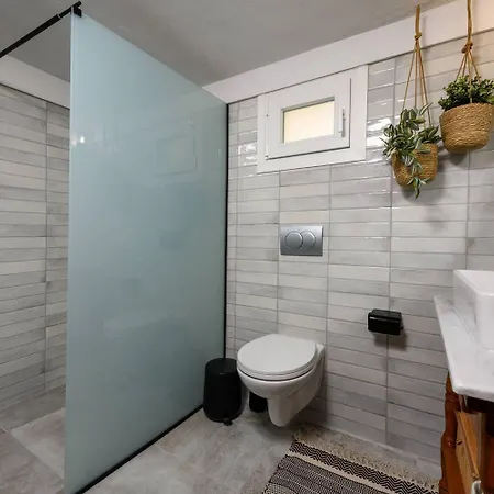 Toutounis House Kazaviti 펜션 프리노스